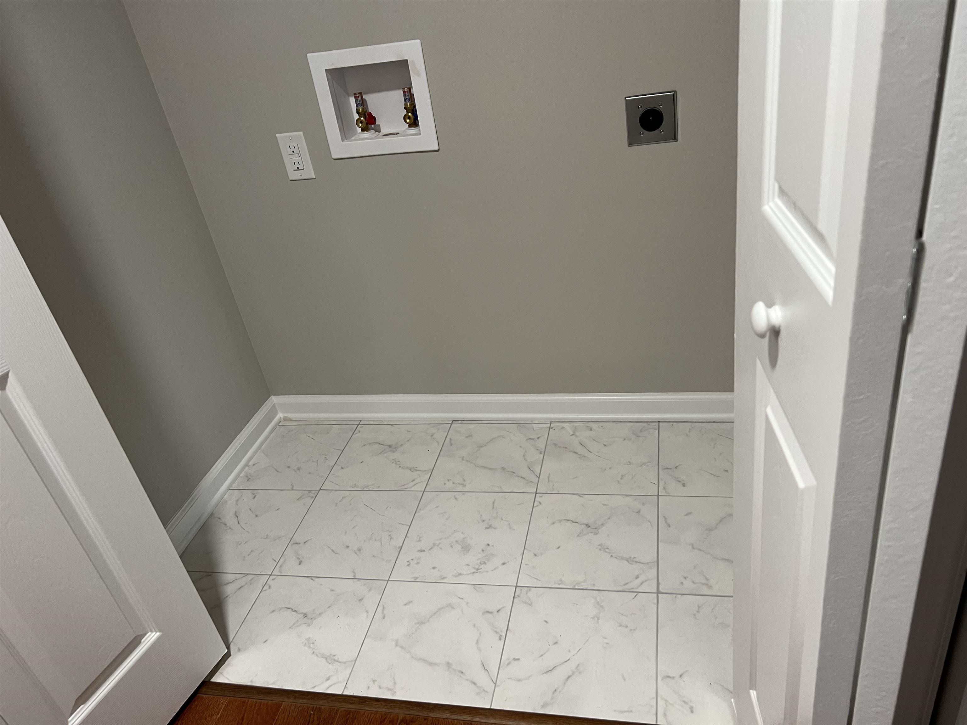 17 Meriwether Circle Stuarts Draft, VA 24477 - Photo 13 of 56 Gallery Image 13
