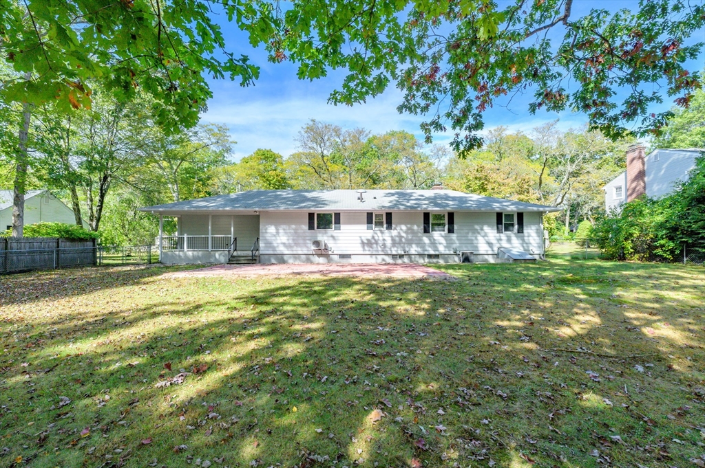557 Maple Road, Unit 1 Longmeadow, MA 01106 - Photo 11 of 42