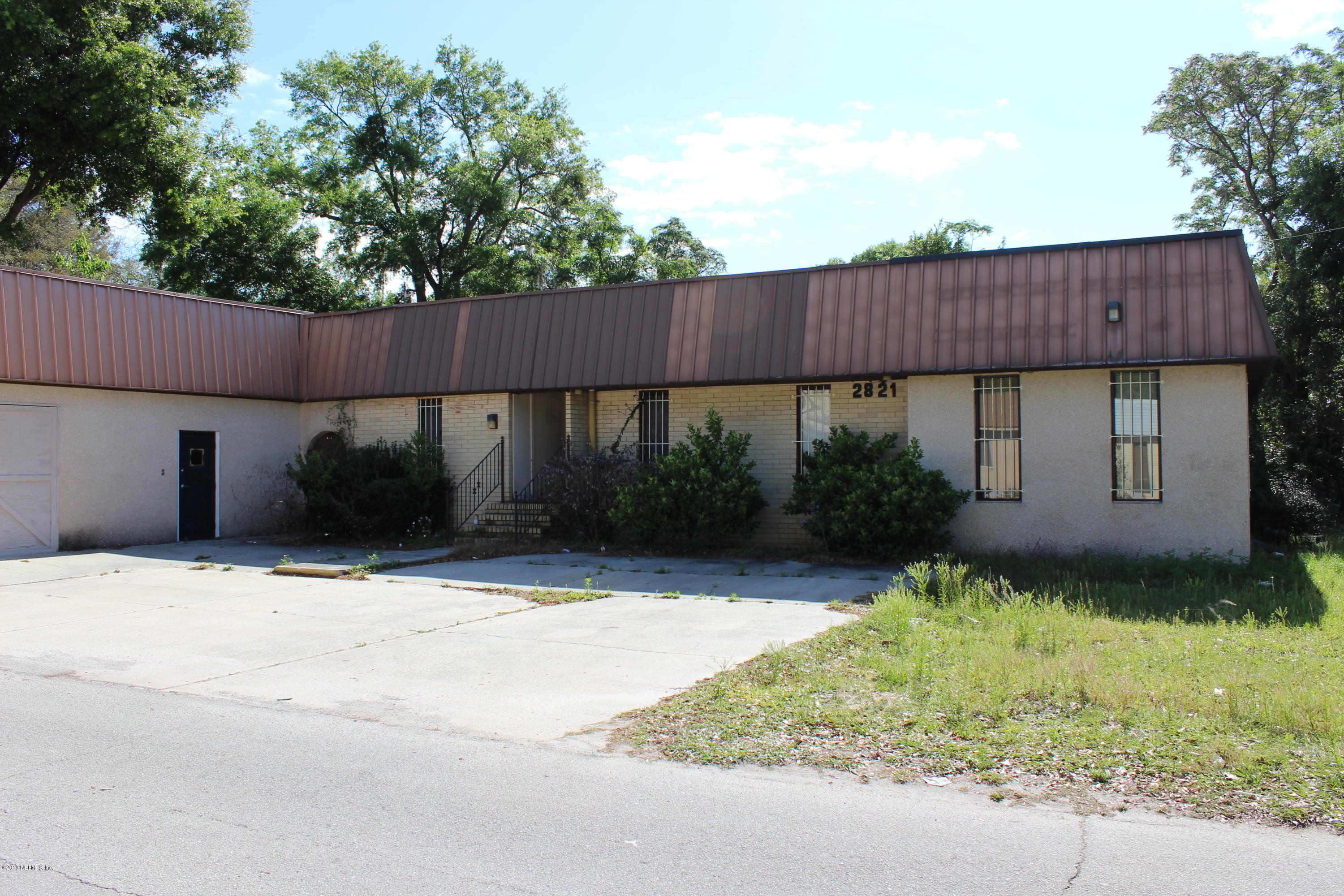 2821 Gibson Road Jacksonville, FL 32207 - Photo 4 of 15 IMG_3477