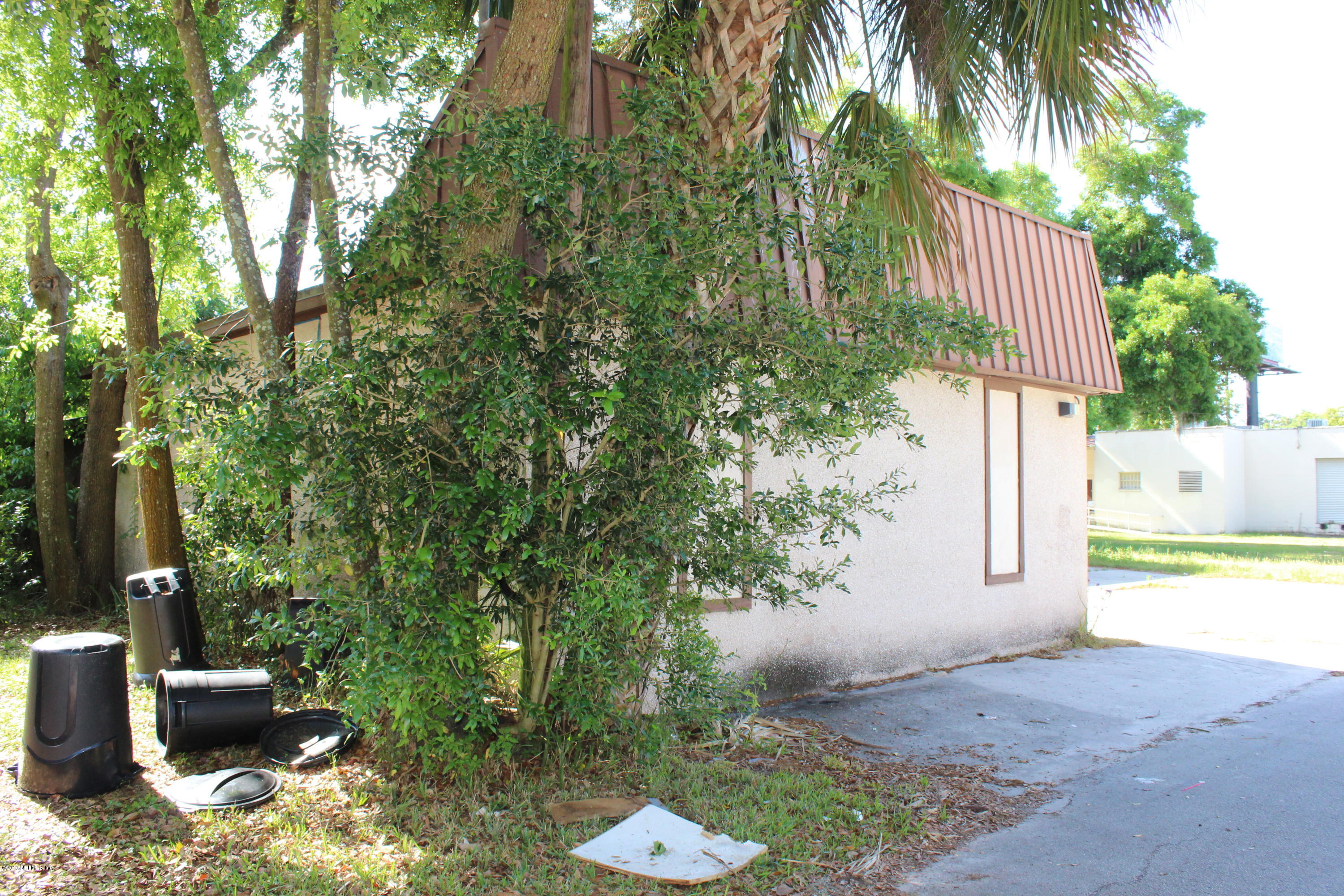 2821 Gibson Road Jacksonville, FL 32207 - Photo 9 of 15 IMG_3480