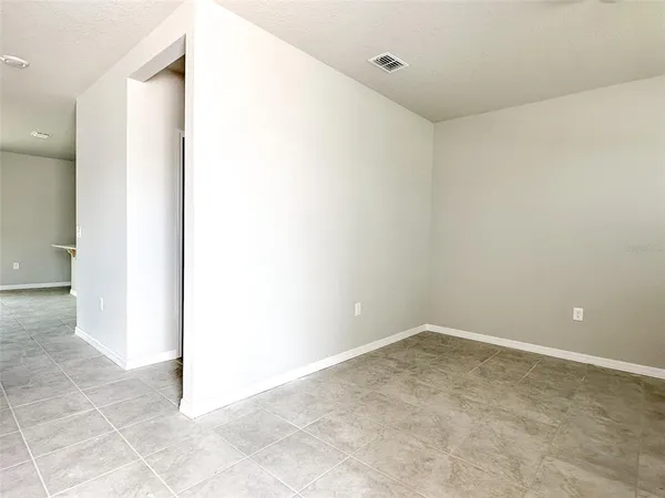 $2,499 | 484 Sun Warbler Way, St. Cloud, FL 34771