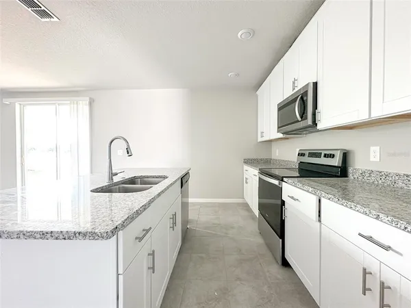 $2,499 | 484 Sun Warbler Way, St. Cloud, FL 34771