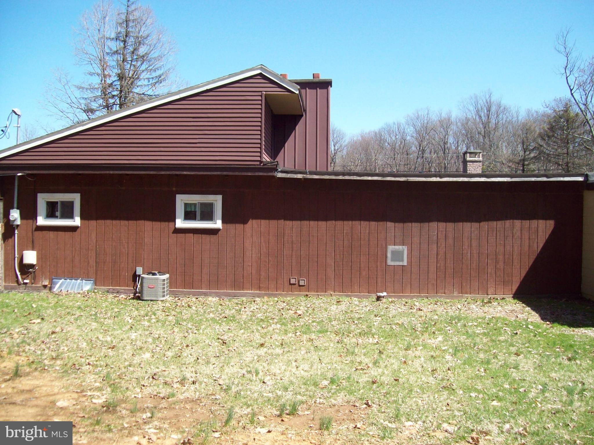 1190 Skymount Road Green Lane, PA 18054 - Photo 8 of 19