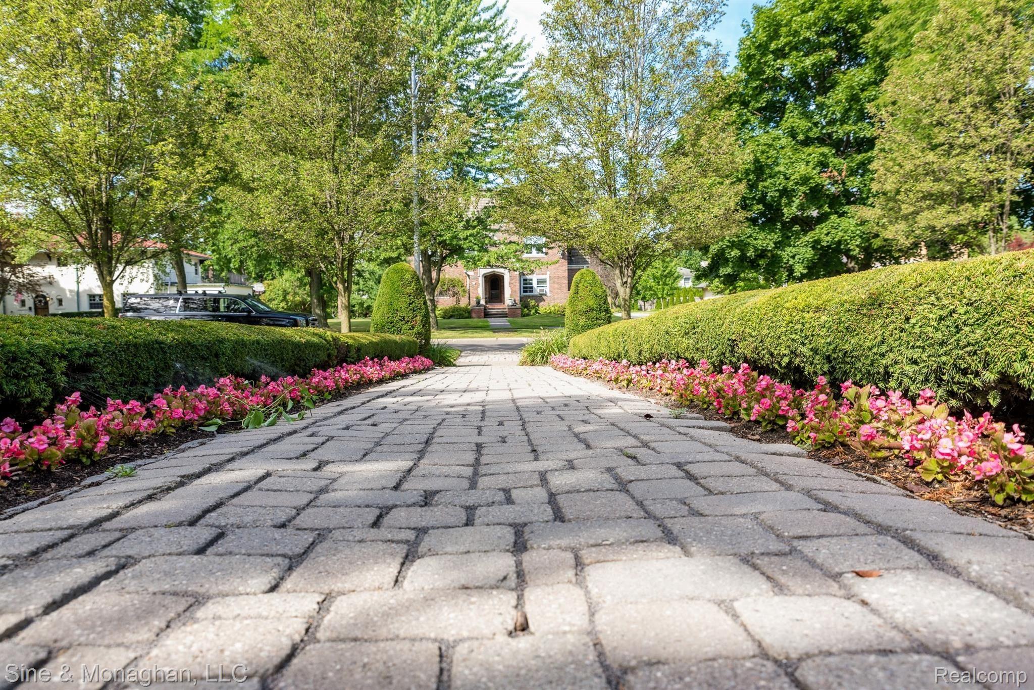 1040 Devonshire Road Grosse Pointe, MI 48230 - Photo 81 of 95 DSC_3824.jpg