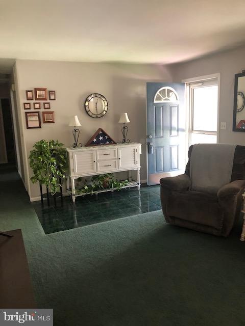 4722 Delbrook Road Mechanicsburg, PA 17050 - Photo 4 of 11 Living Room