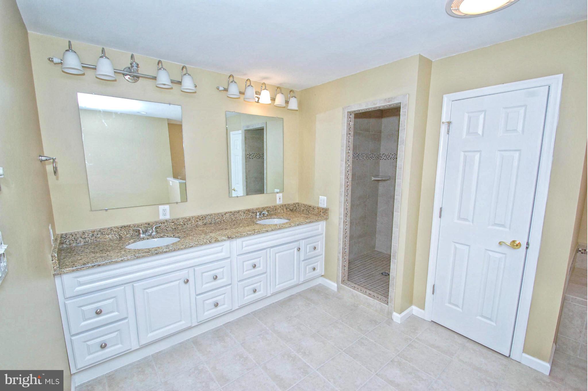 579 Sleepywoods Road Cross Junction, VA 22625 - Photo 18 of 29 Bath (Master)