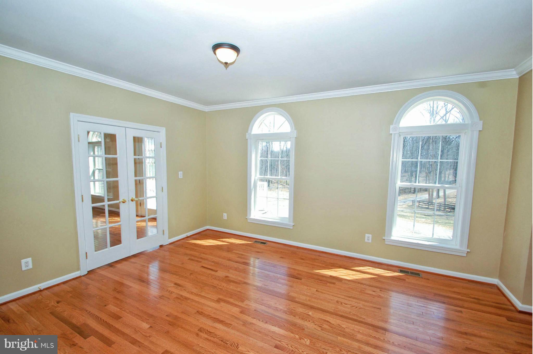 579 Sleepywoods Road Cross Junction, VA 22625 - Photo 29 of 29 Living Room
