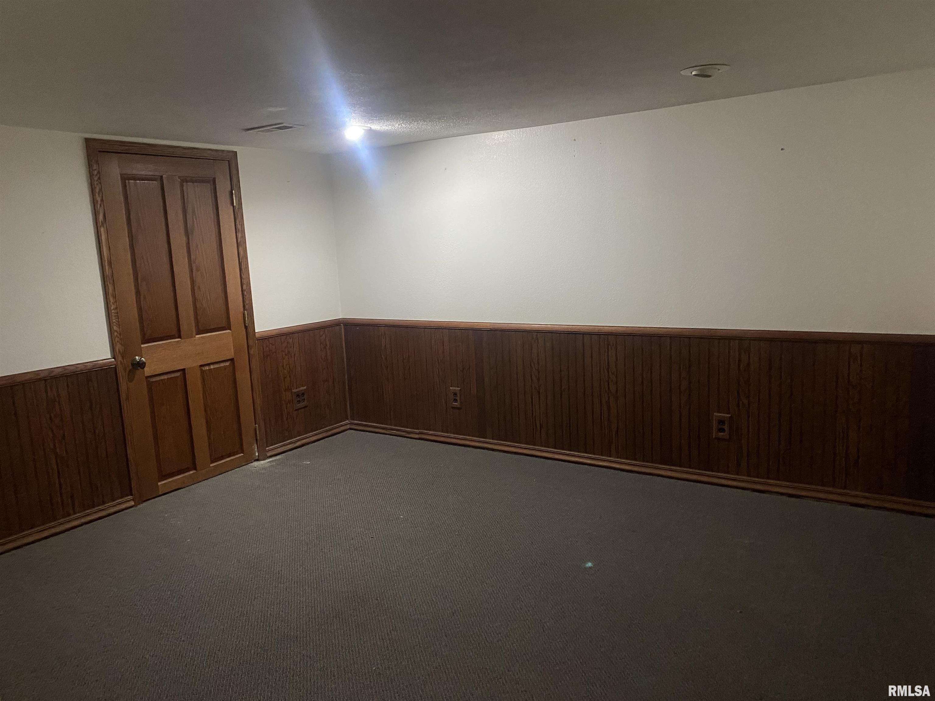 400 Fulton Avenue St. David, IL 61563 - Photo 19 of 36 Gallery Image 19