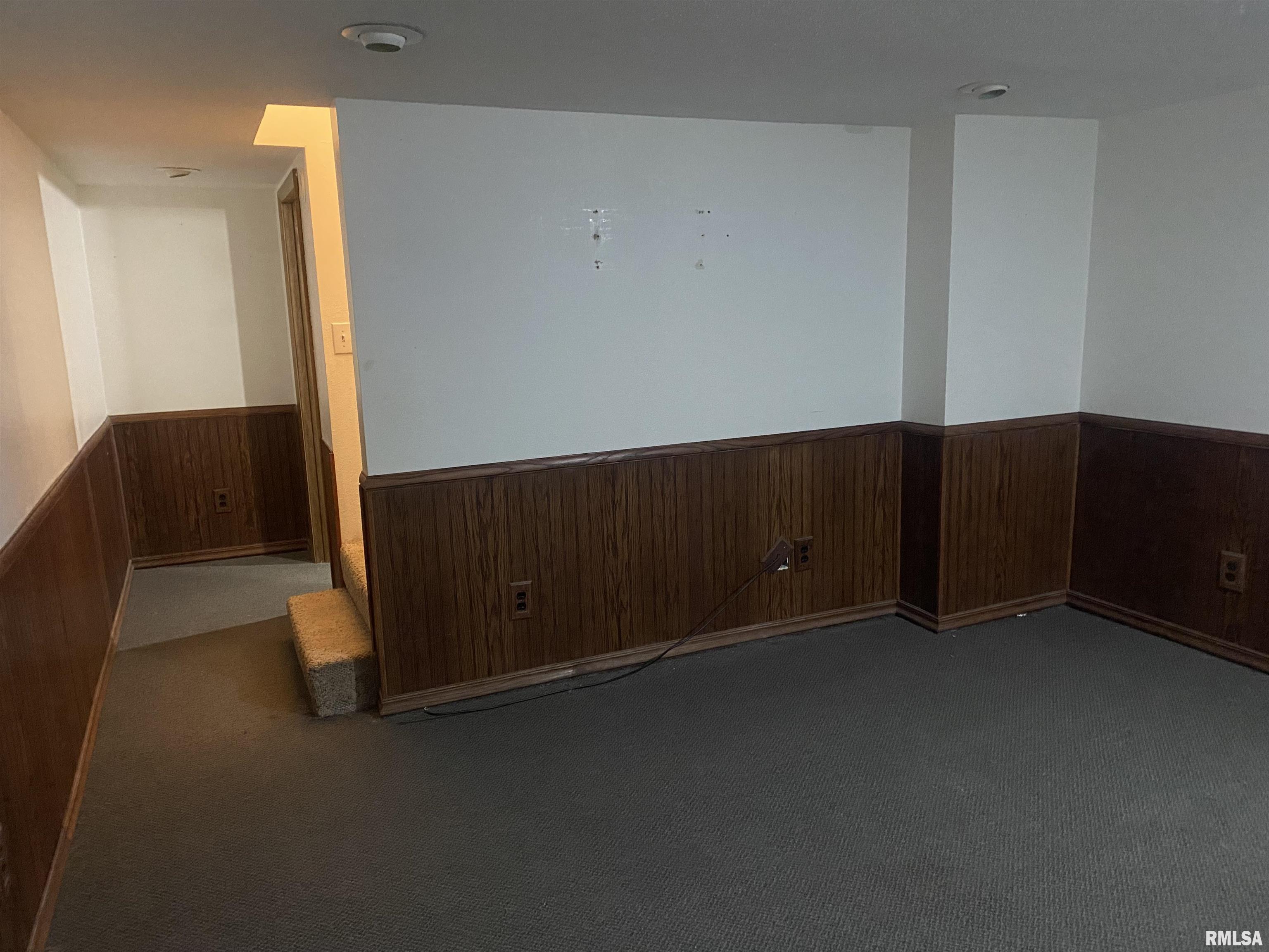 400 Fulton Avenue St. David, IL 61563 - Photo 20 of 36 Gallery Image 20