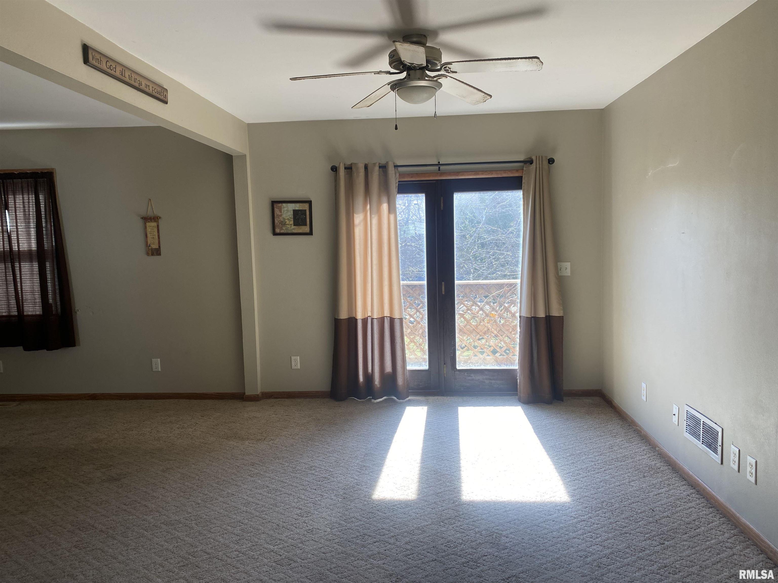 400 Fulton Avenue St. David, IL 61563 - Photo 7 of 36 Gallery Image 7