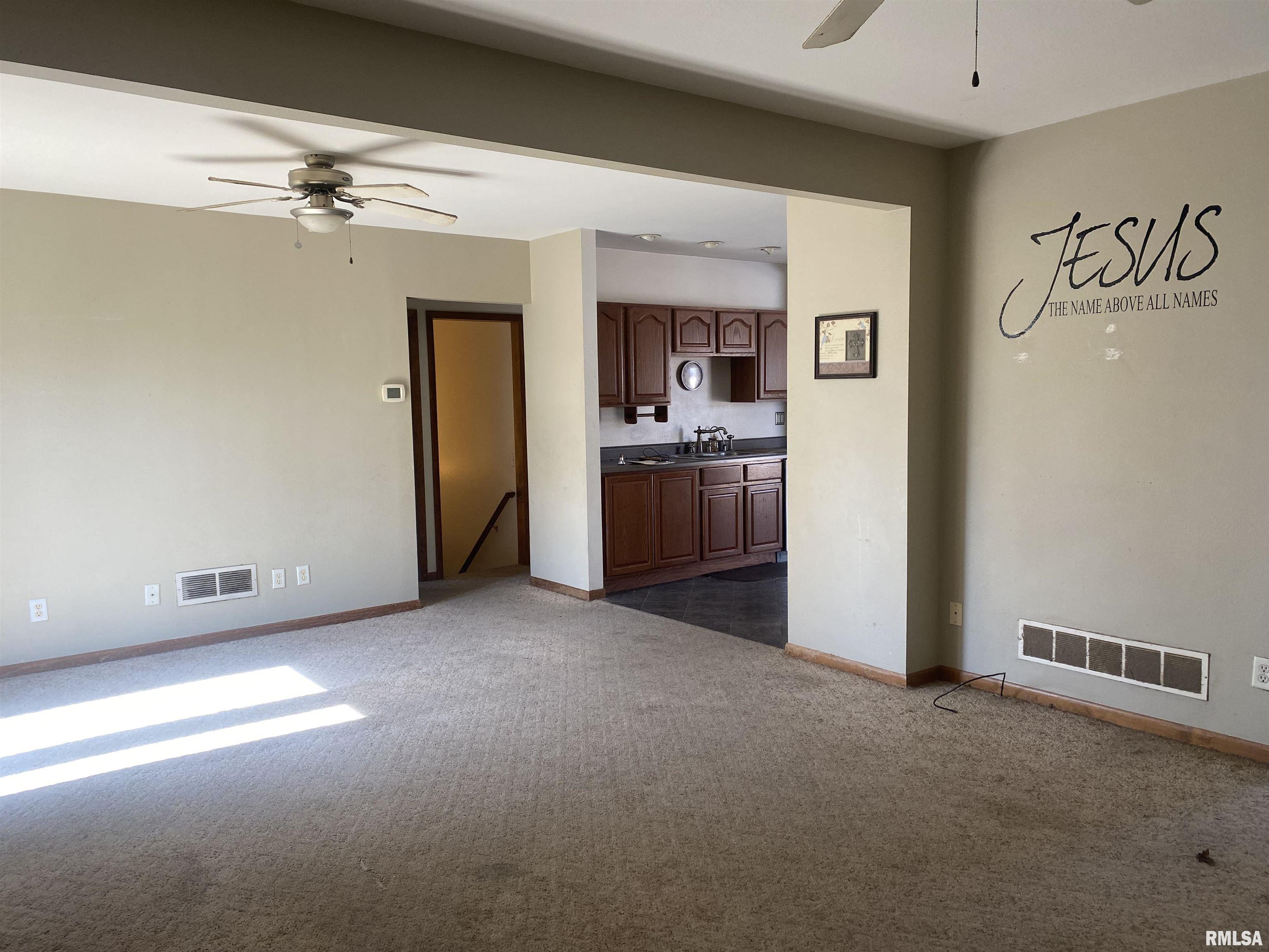 400 Fulton Avenue St. David, IL 61563 - Photo 9 of 36 Gallery Image 9