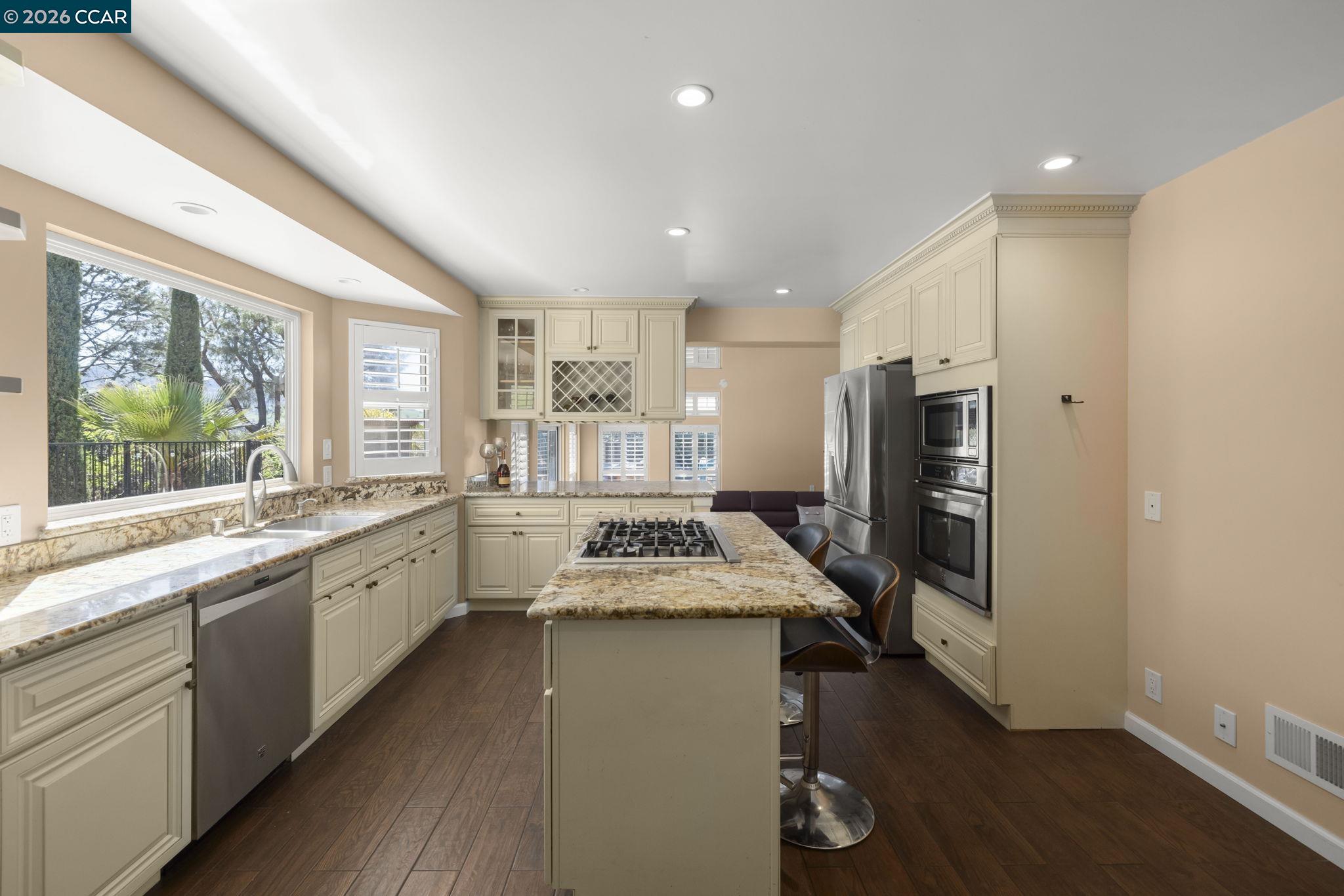 1941 Springridge Court Concord, CA 94521 - Photo 6 of 24