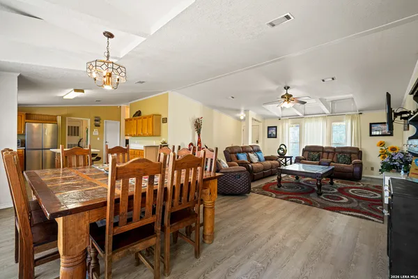 $369,000 | 1427 Elmhurst Drive, Lakehills, TX 78063