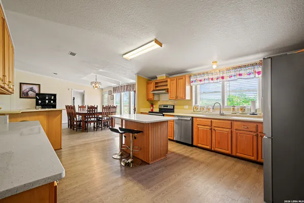 $369,000 | 1427 Elmhurst Drive, Lakehills, TX 78063