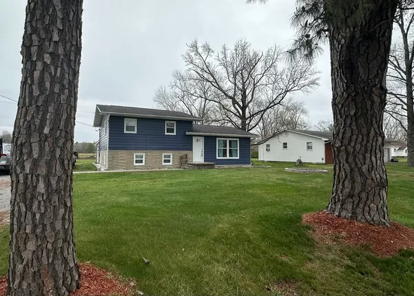 $159,900 | 12945 Bowling Alley Road, Benton, IL 62812