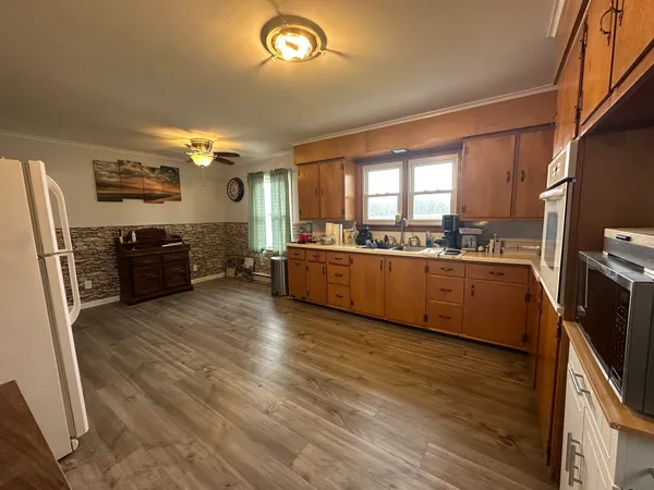 $159,900 | 12945 Bowling Alley Road, Benton, IL 62812