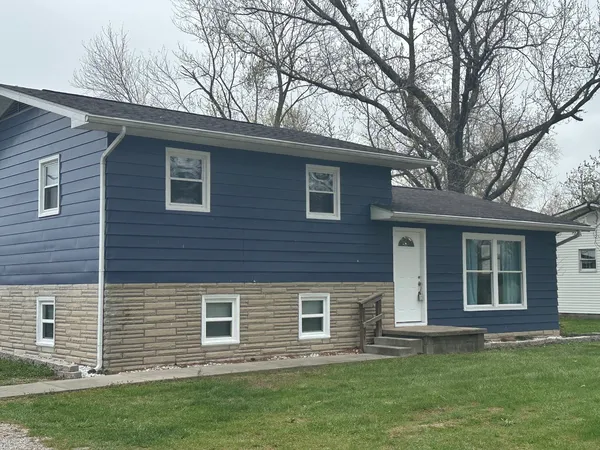 $159,900 | 12945 Bowling Alley Road, Benton, IL 62812