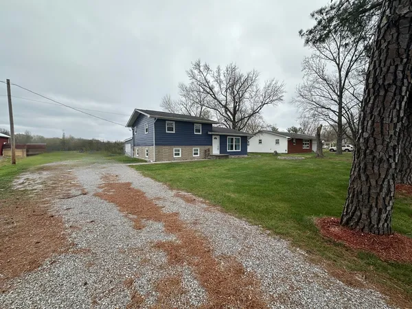 $159,900 | 12945 Bowling Alley Road, Benton, IL 62812