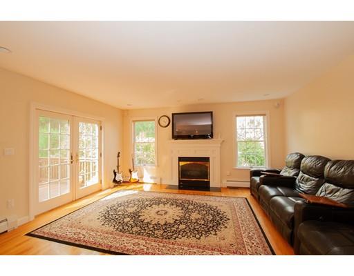 128 Maple Street Lexington, MA 02420 - Photo 8 of 30 Gallery Image 8