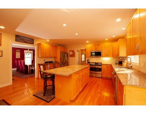 128 Maple Street Lexington, MA 02420 - Photo 10 of 30 Gallery Image 10
