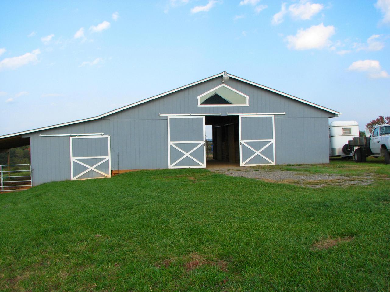 1504 Broken Bow Road Moneta, VA 24121 - Photo 8 of 31 Barn 1