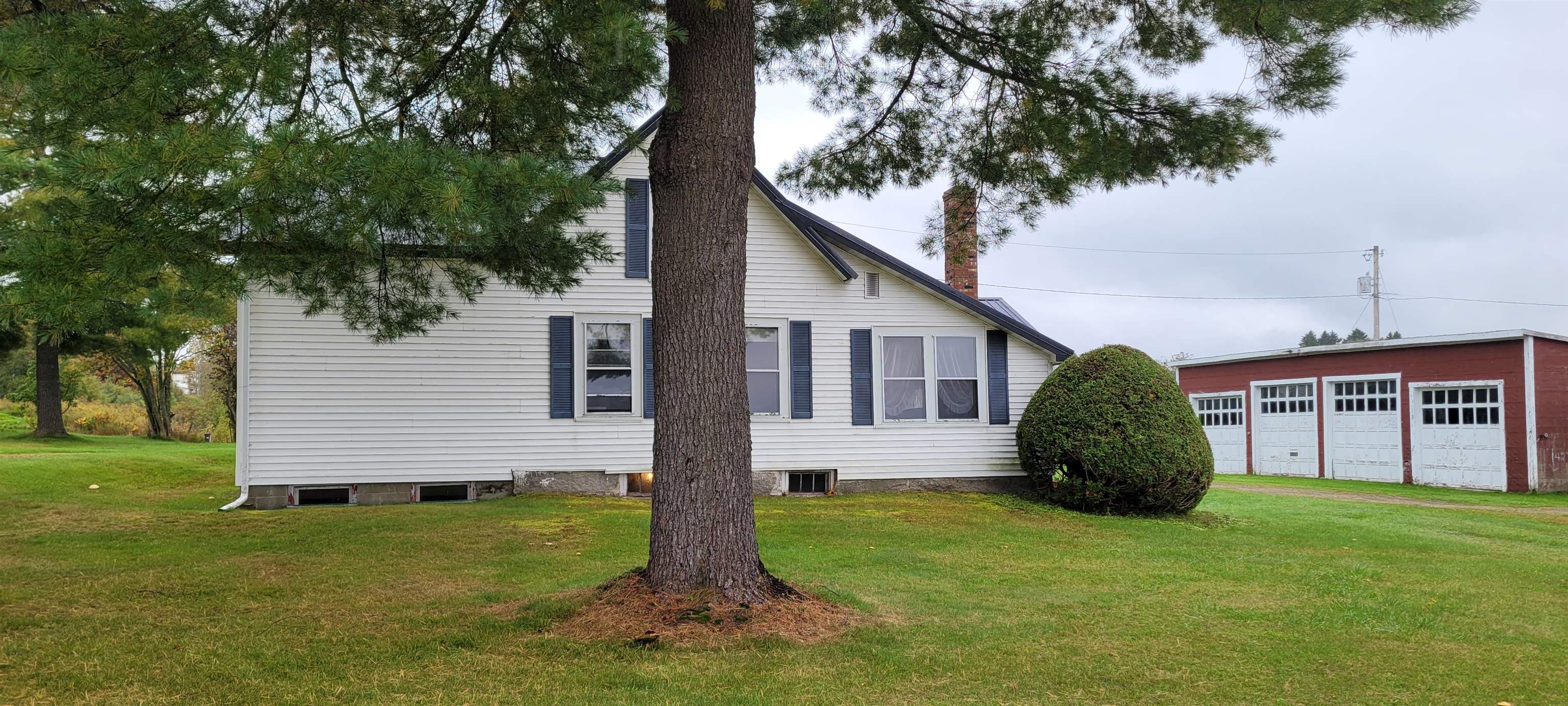 49 Railroad Ave Private Norton, VT 05907 - Photo 3 of 29