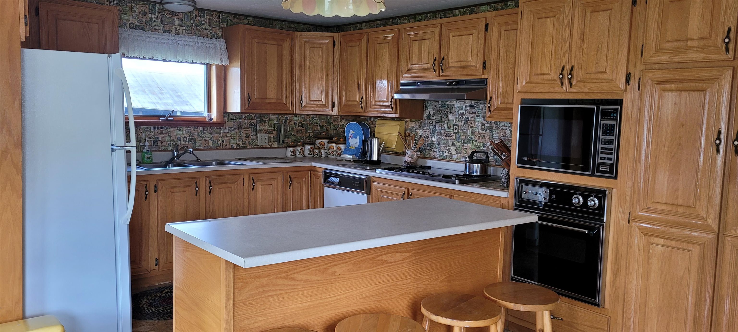 49 Railroad Ave Private Norton, VT 05907 - Photo 9 of 29