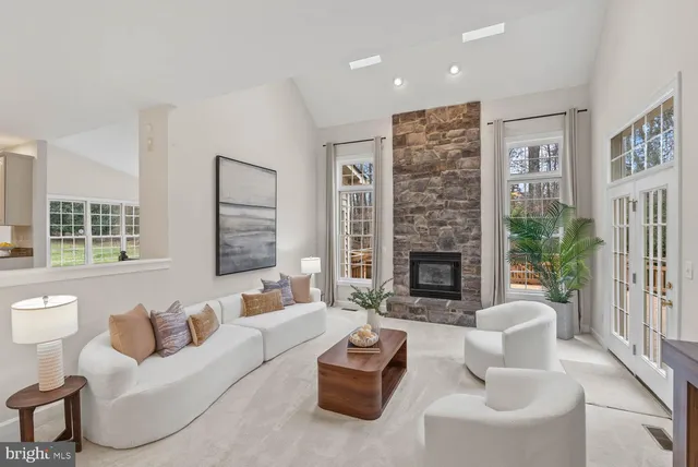 $1,650,000 | 1050 Northfalls Court, Great Falls, VA 22066