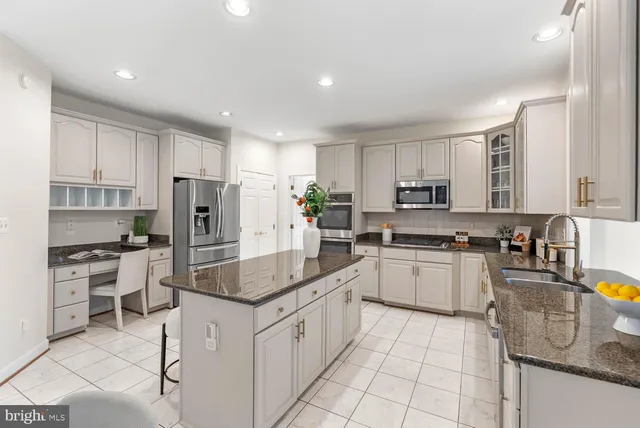 $1,650,000 | 1050 Northfalls Court, Great Falls, VA 22066