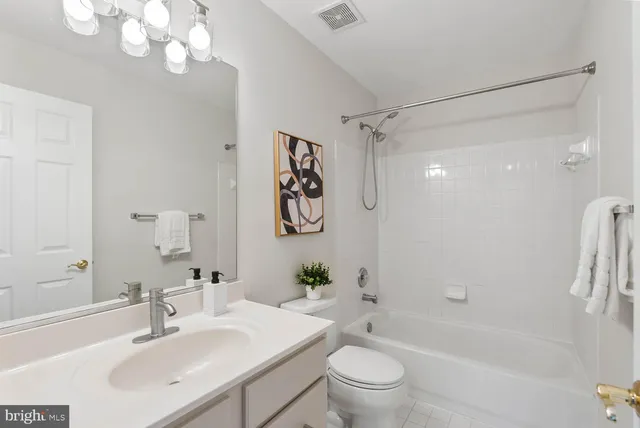 $1,650,000 | 1050 Northfalls Court, Great Falls, VA 22066