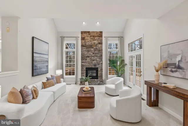 $1,650,000 | 1050 Northfalls Court, Great Falls, VA 22066