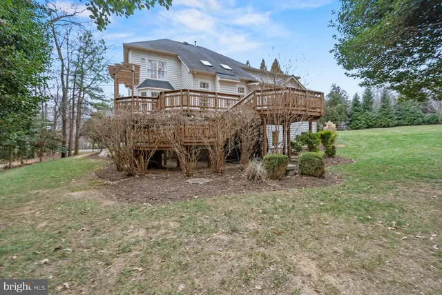 $1,650,000 | 1050 Northfalls Court, Great Falls, VA 22066