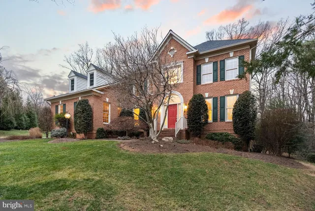 $1,650,000 | 1050 Northfalls Court, Great Falls, VA 22066