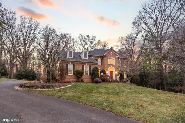 $1,650,000 | 1050 Northfalls Court, Great Falls, VA 22066