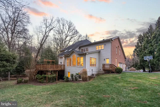 $1,650,000 | 1050 Northfalls Court, Great Falls, VA 22066