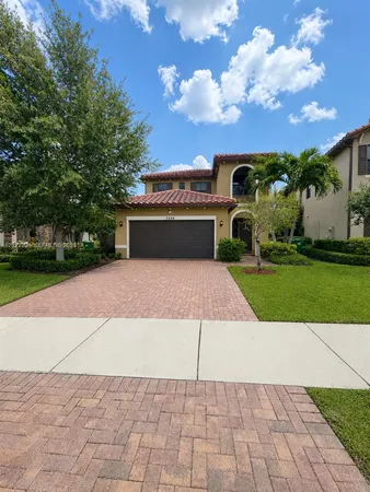 $679,999 | 5504 Northwest 48th Lane, Tamarac, FL 33319