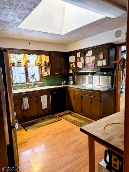 47 Brookside Drive Warren, NJ 07059 - Photo 14 of 15