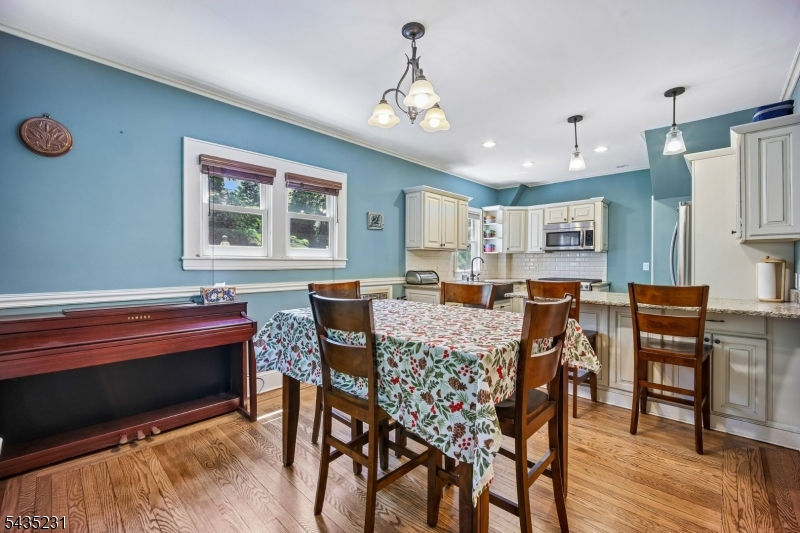 76 Meadowbrook Road Short Hills, NJ 07078 - Photo 8 of 18