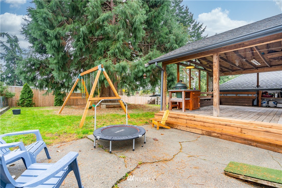 419 Southwest 126th Street Seattle, WA 98146 - Photo 16 of 18 Gallery Image 16