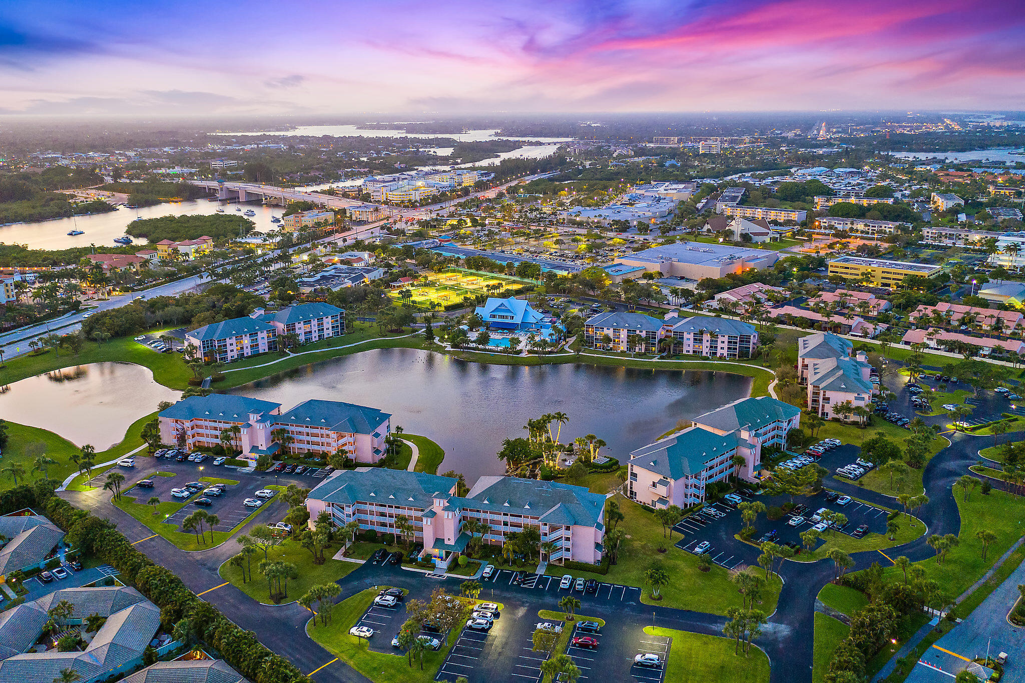 353 Highway 1, Unit B301 Jupiter, FL 33477 - Photo 45 of 58 an aerial view of multiple house