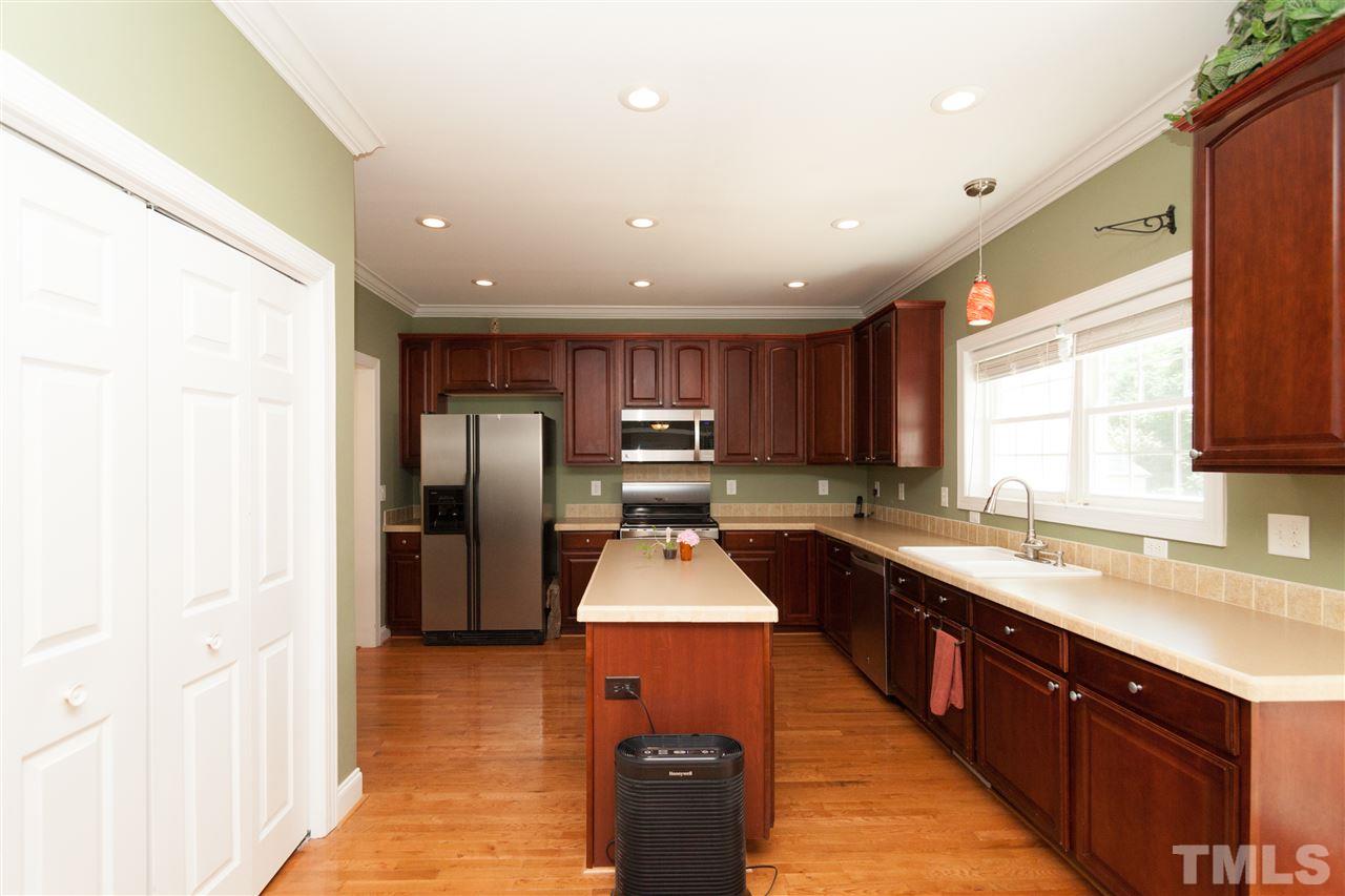 8317 Stephenson Road Cary, NC 27518 - Photo 8 of 23 Gallery Image 8