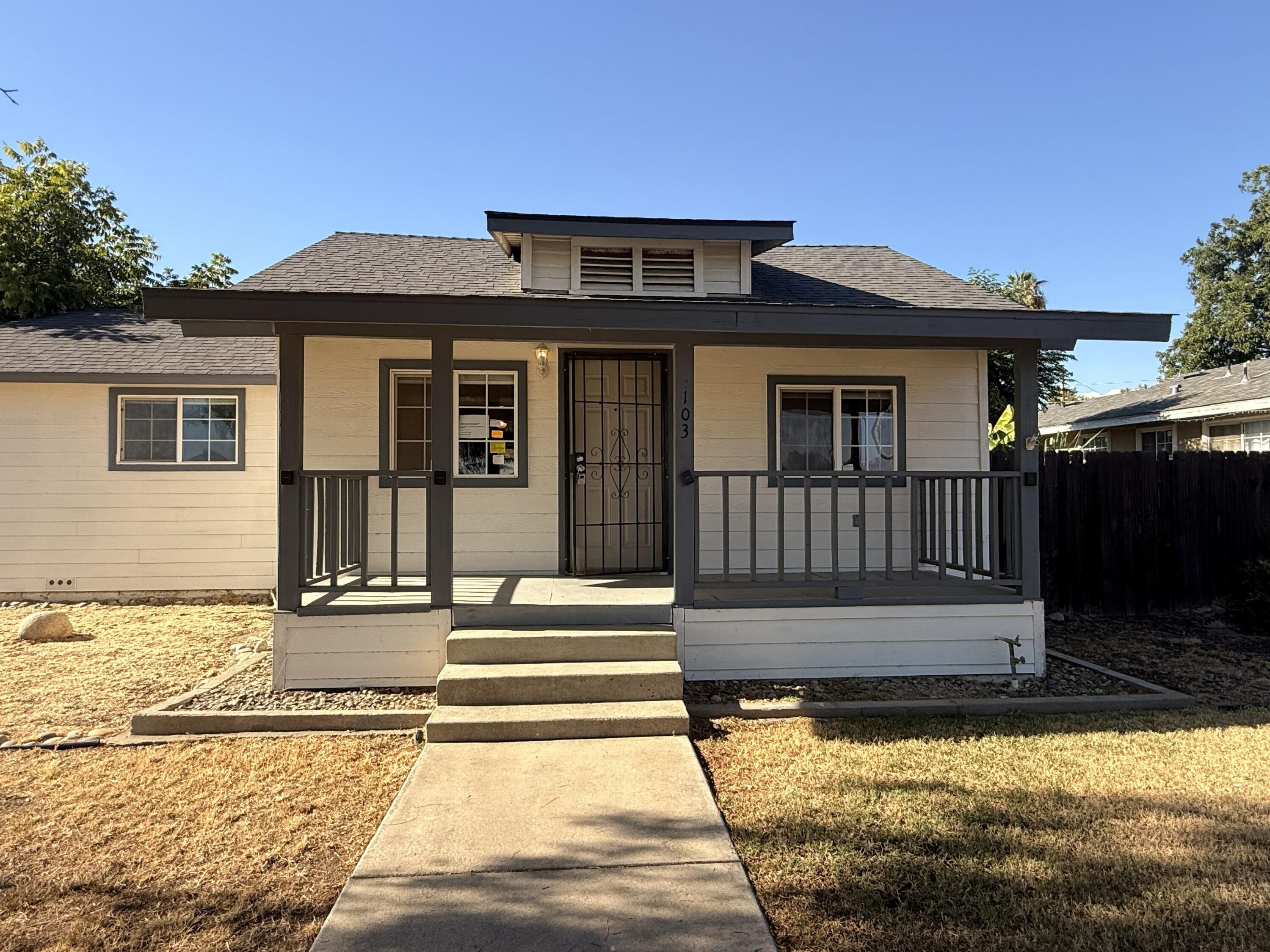 103 East Firebaugh Avenue Exeter, CA 93221 - Photo 3 of 23