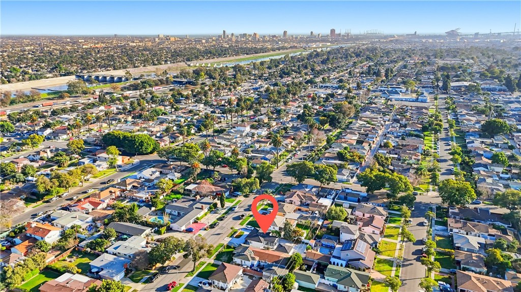 2835 Delta Avenue Long Beach, CA 90810 - Photo 28 of 29 an aerial view of multiple house