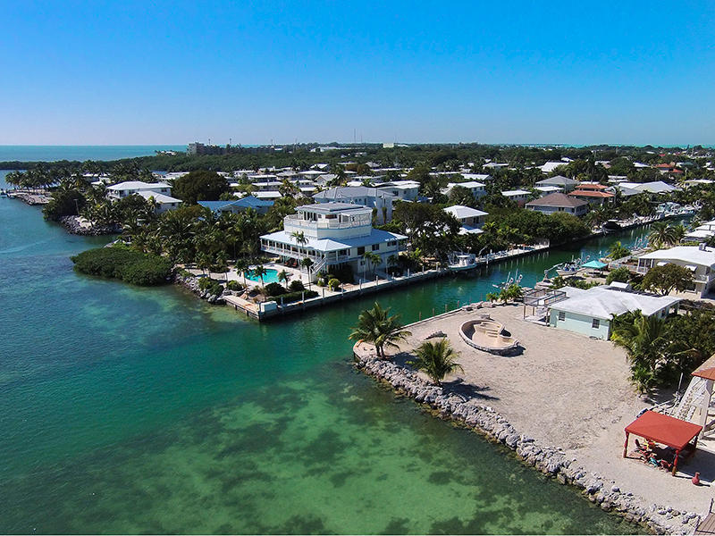 196 Bessie Road Tavernier, FL 33070 - Photo 4 of 22 140' of Water Frontage