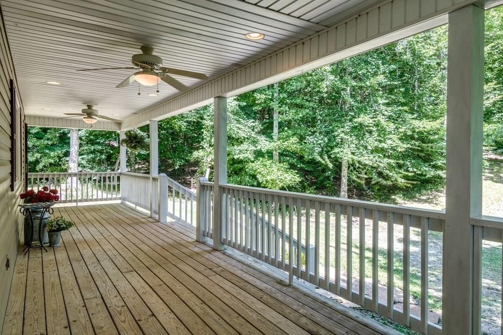 421 South Cave Valley Road Byrdstown, TN 38549 - Photo 13 of 37 Gallery Image 13