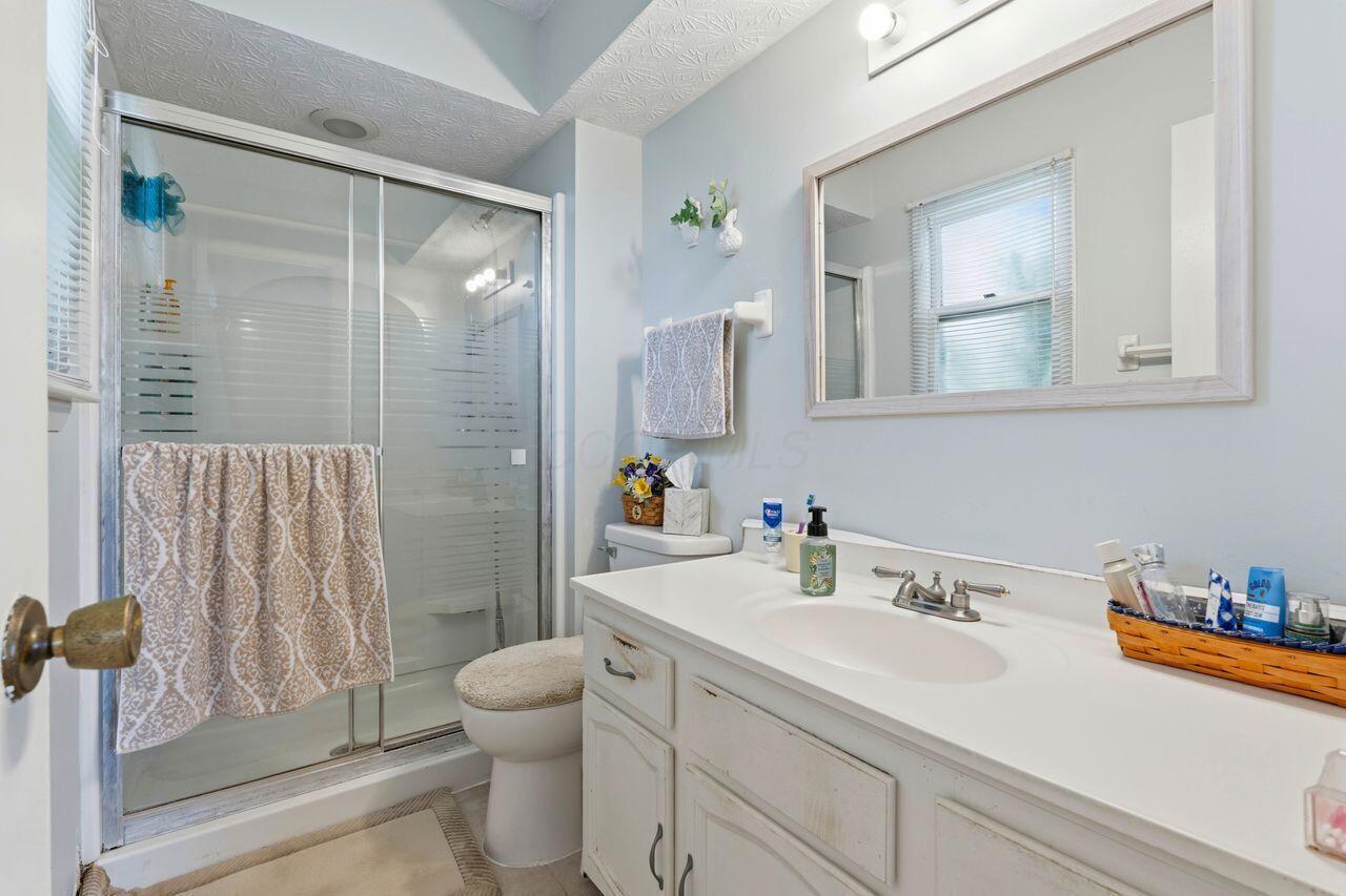 6881 Roundelay Road North Reynoldsburg, OH 43068 - Photo 20 of 25