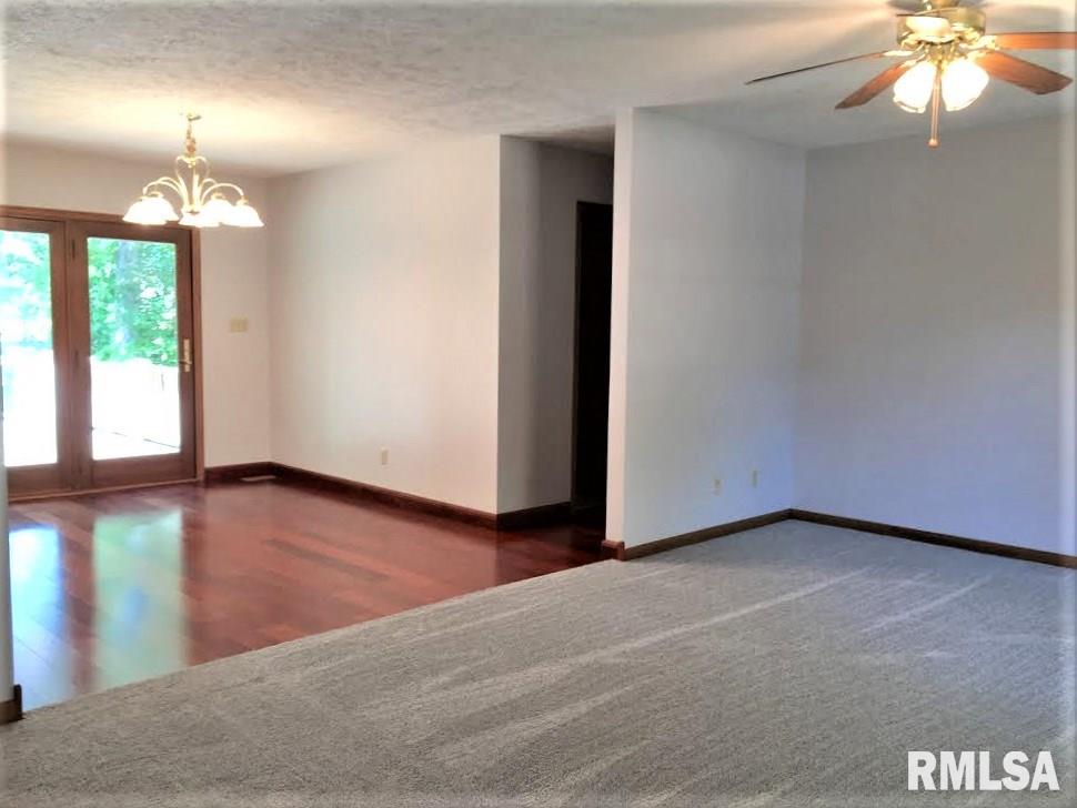 17 Raleigh Avenue Mackinaw, IL 61755 - Photo 6 of 30