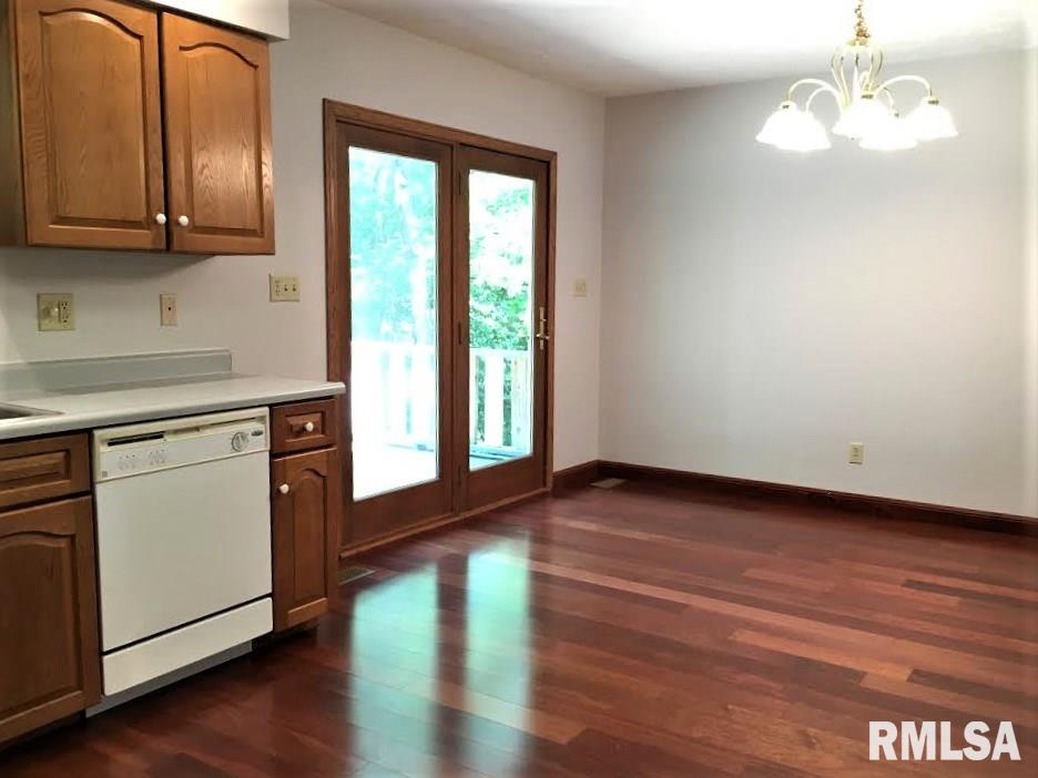 17 Raleigh Avenue Mackinaw, IL 61755 - Photo 9 of 30