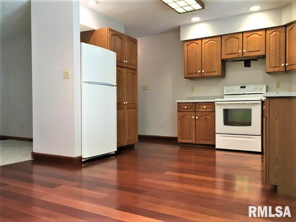 17 Raleigh Avenue Mackinaw, IL 61755 - Photo 10 of 30