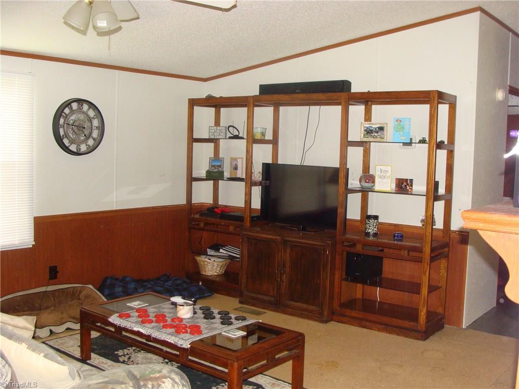 406 Martin Byrd Road Elkin, NC 28621 - Photo 13 of 23 Gallery Image 13